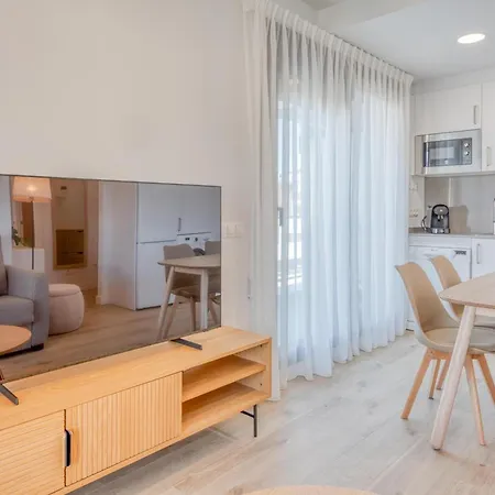 Hanami Penthouse Connecta *